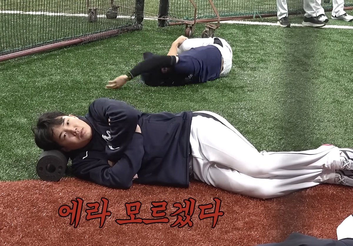 lgwinsomehow's tweet image. 그냥 어느환경도 잘 적응하는 이분들 ㅈㅉ