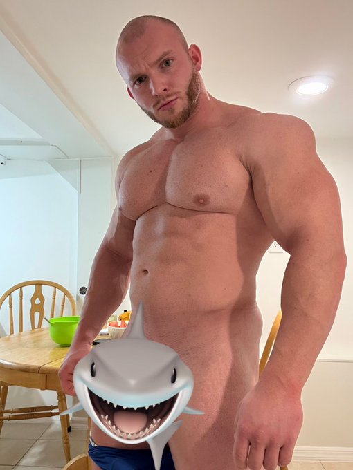 How was your day ? 😉🔥 if you dont like the Shark Lets go to check my 👉🏻 link.me/whiterhino