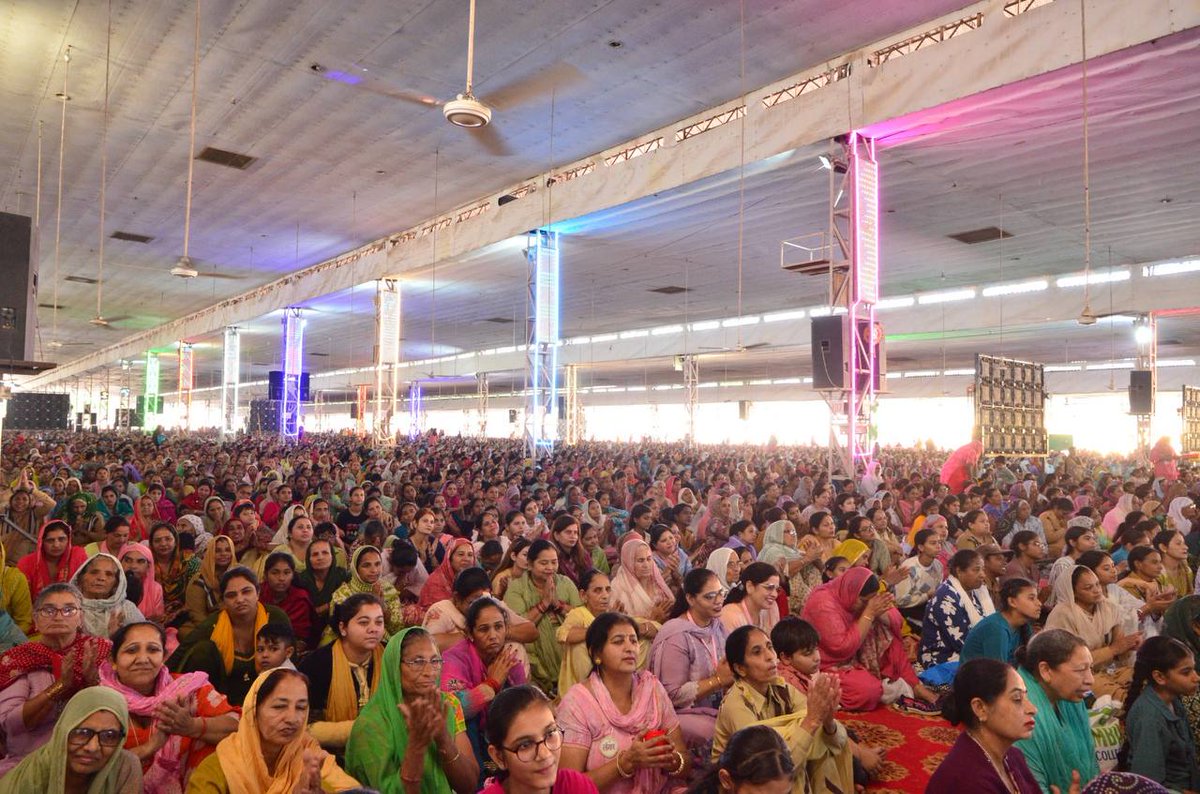 DineshSoni7214's tweet photo. 🌸✨ Attended the divine MSG Bhandara with my amazing friends! 🙏💖
Truly blessed to feel the positive vibes &amp; divine grace of Saint Gurmeet Ram Rahim Singh Ji Insan 🌼🌟
#MSGBhandaraHighlights 🙌💫 https://t.co/MjEIE1vW7W
