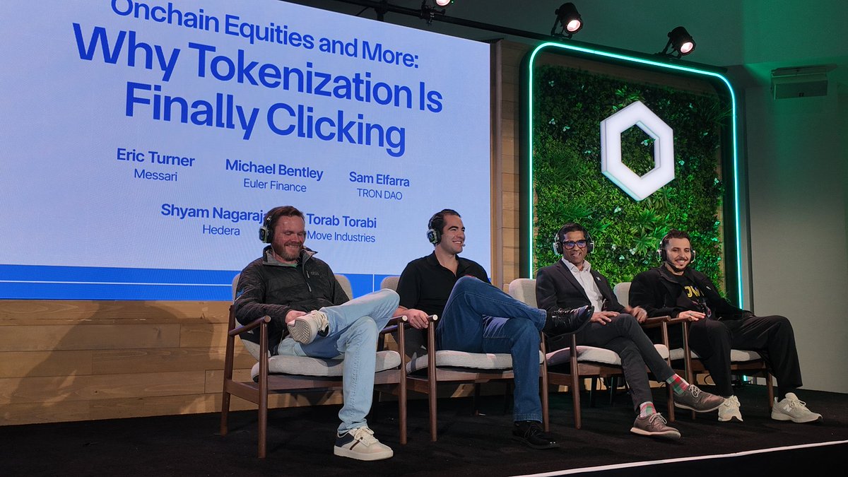 catalinaossa68's tweet image. Don’t Miss This! | SmartCon 2025 Expert Panel Recap

🎯 Panel Topic:

“Onchain Equities and More: Why Tokenization is Finally Clicking”

At #SmartCon2025, industry leaders united to decode one of the most transformative frontiers in finance — how blockchain is redefining…