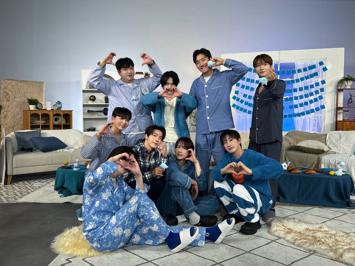 uni tweet media