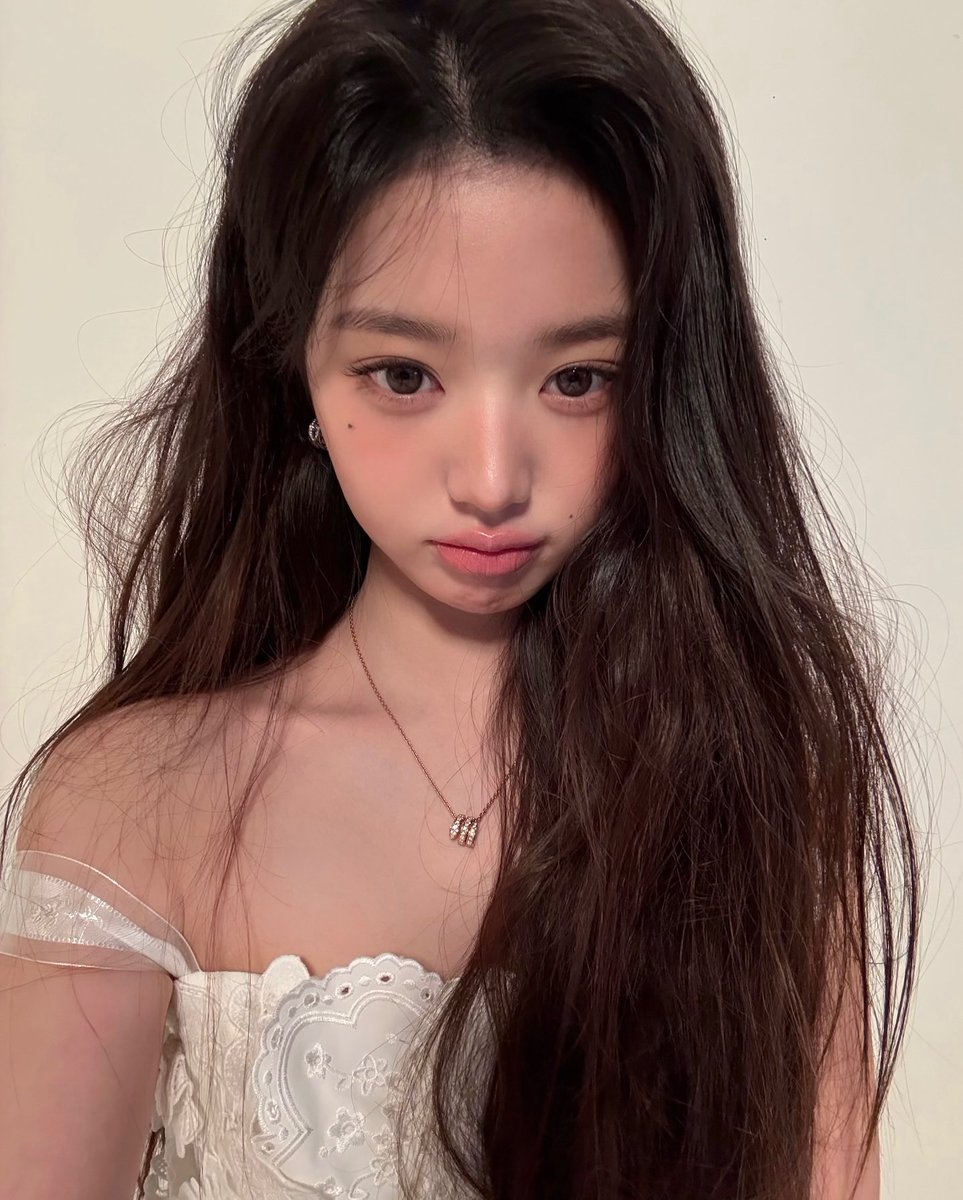 itgirlcoded's tweet image. Wow hello 💋