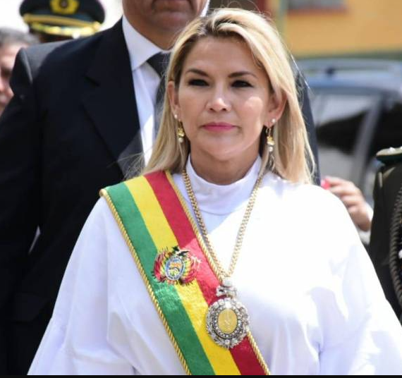 HOY ES DÍA DE FIESTA !!!