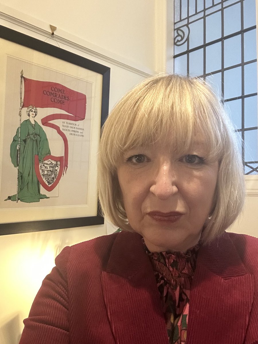 Precarious work isn’t Fair Work. I’m wearing red today in solidarity with all teachers looking for secure, permanent jobs. The EIS continues to stand up for you. Solidarity!