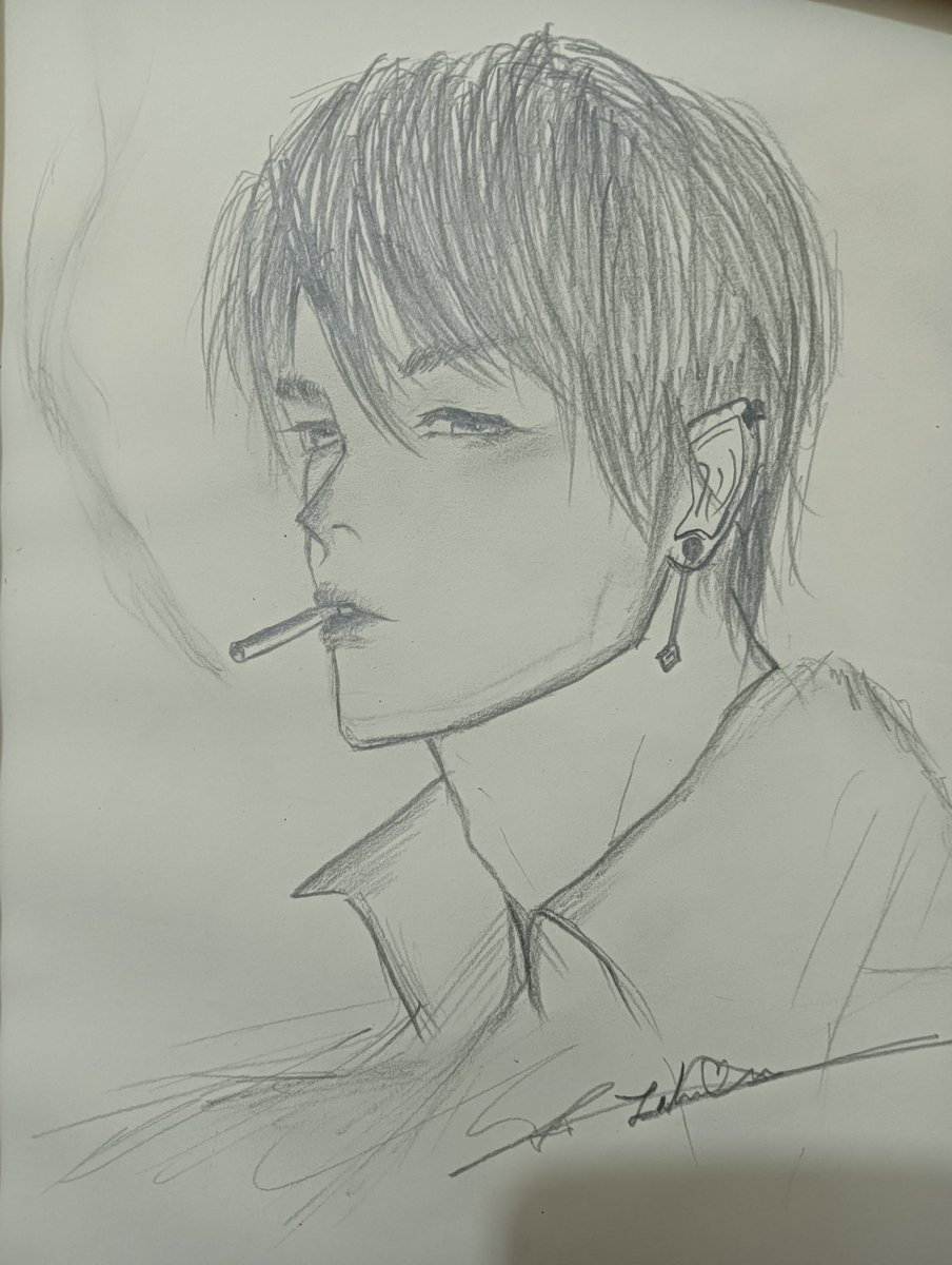 Athansiaobelia's tweet image. Sketching cause I was bored part 4 (again) 
#art #artmoots  #originalcharacters #sketches #sketch #drawingart