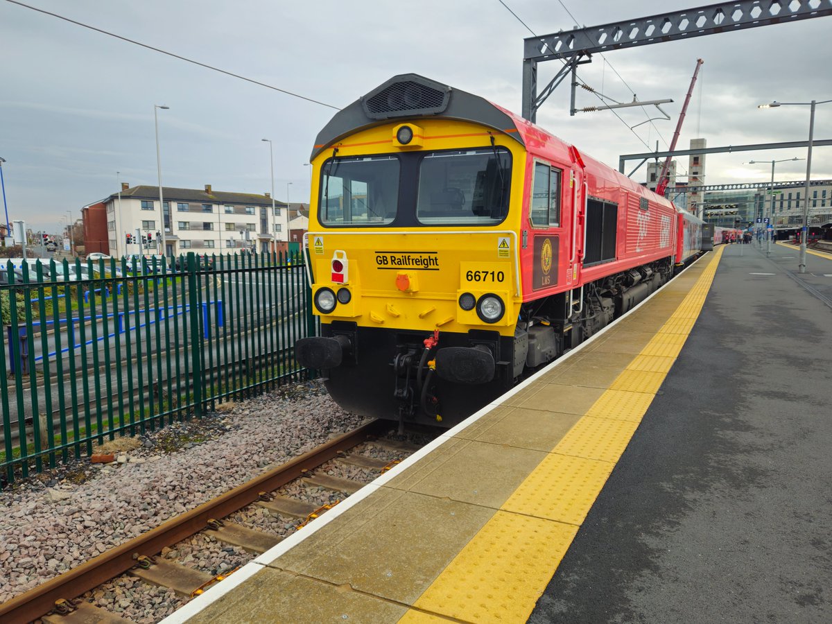 Fantastic time onboard GbRf Inspiration At Blackpool North a big shout out to the volunteers &amp; <a href="/GBRailfreight/">GB Railfreight</a> for having me onboard