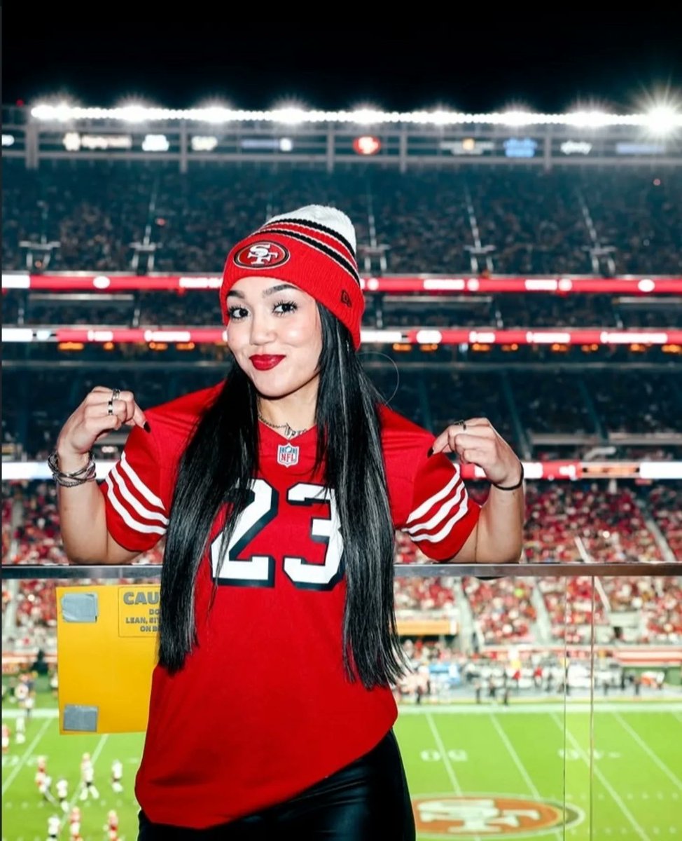 AMadMarvel's tweet image. Birthday girl. 💚

(@PainMadeDeath | @prodigialpops | @saintedmalice | @SweetAsPopRox)