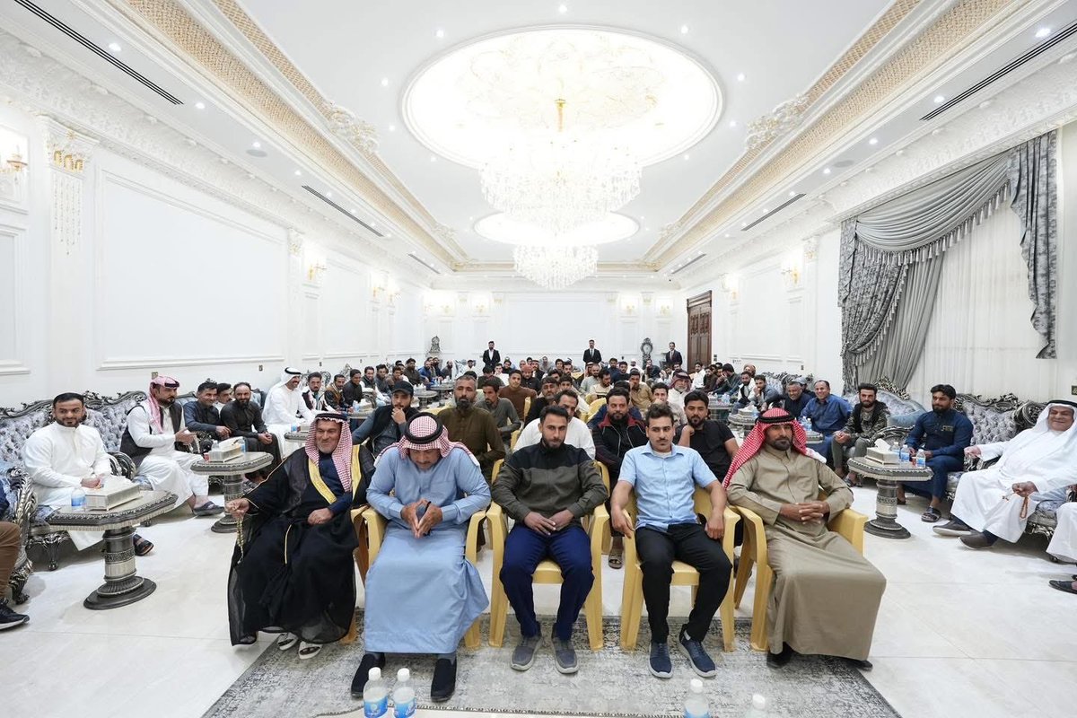 استقبلت الدكتورة ازهار حميد السدران ورئيس كتلة تقدم النيابية هيبت الحلبوسي وبحضور عدداً من شيوخ ووجهاء منطقتي المجر والعنكور
وجرى خلال اللقاء بحث عددٍ من القضايا الخدمية والاجتماعية التي تهم أبناء المنطقتين.