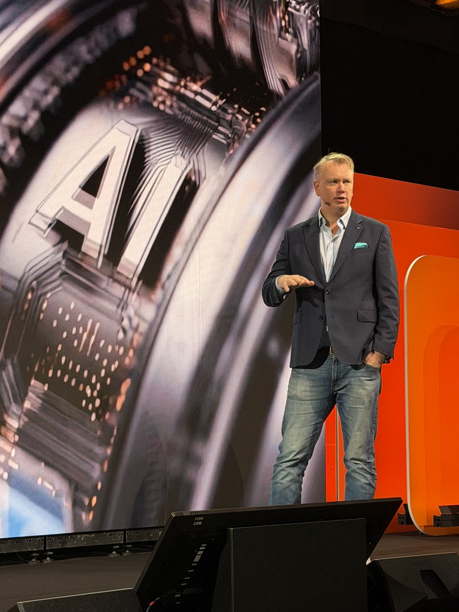 Everyone’s talking about AI. I figured I’d just show a few things we actually have running in production.

Spoke at Google Cloud’s AI Day today: thanks for having me, @GoogleCloud. 

#nordnet $SAVE #alwaysbeshipping