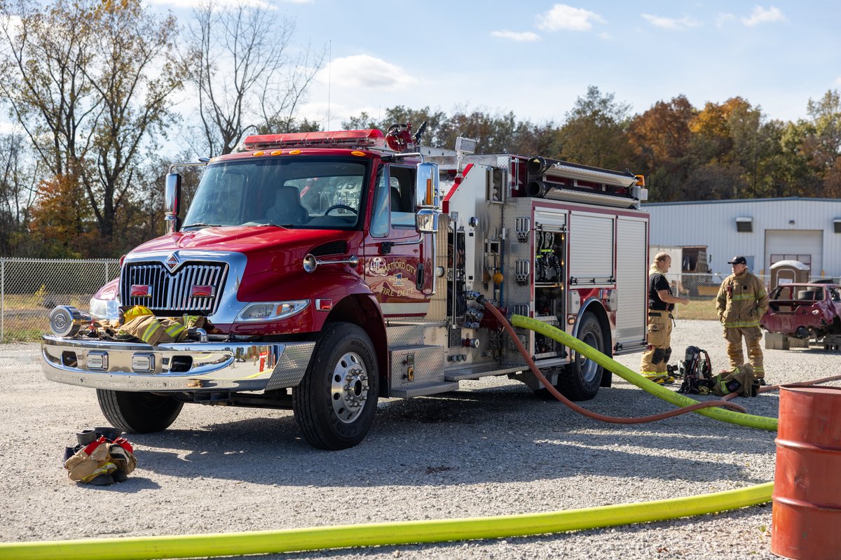 🚒 Big steps for first responders in Indiana!

📍State Rep. J.D. Prescott joined <a href="/GovBraun/">Governor Mike Braun</a> and local leaders at the new Indiana Fire &amp; Public Safety Academy Hartford City training hub. 🧑‍🚒 

A strong commitment to our firefighters and community safety.