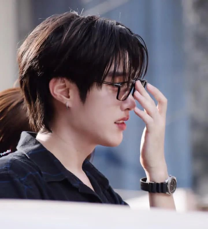 justor_1009's tweet image. อันนี้คือให้เลย เชิ้ตดำ ใส่แว่น นาฬิกาข้อมือ ปลดกระดุม 1 เม็ด

#TLE_mtm 
#TleFirstone
#เติ้ลเฟิร์สวัน