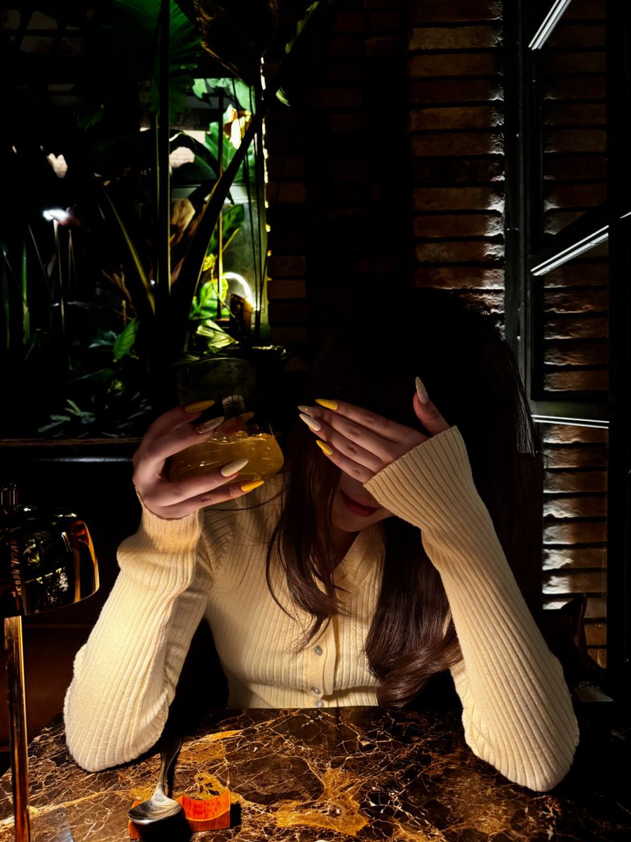 otman4algo's tweet image. When night falls, the garden awakens 🌙🌸
Pumpkin lights flicker, shadows whisper, and spirits wander…
This is a magical Halloween Garden,
where every flower hides a spooky little secret 👁‍🗨🦇
Step inside and lose yourself
in a night of fragrance, mystery, and enchantment 💀✨🌹