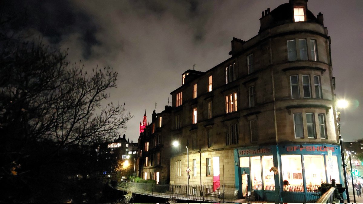 I like taking pictures at nighttime.