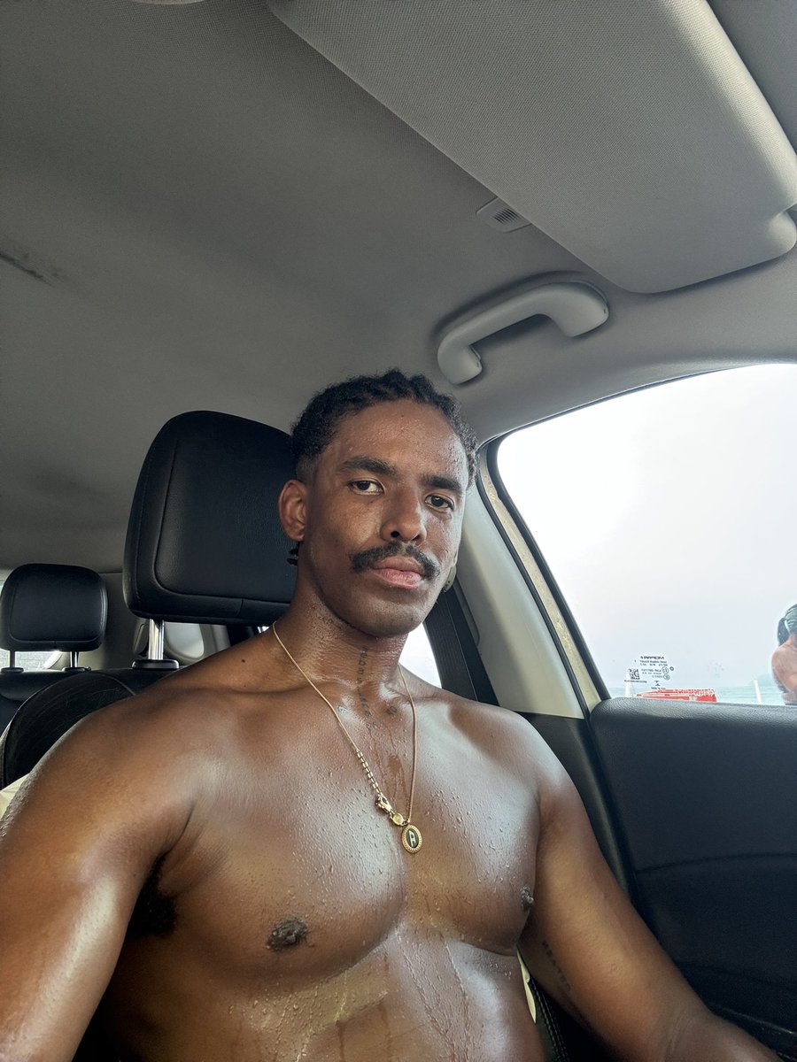 🏃🏾‍♂️