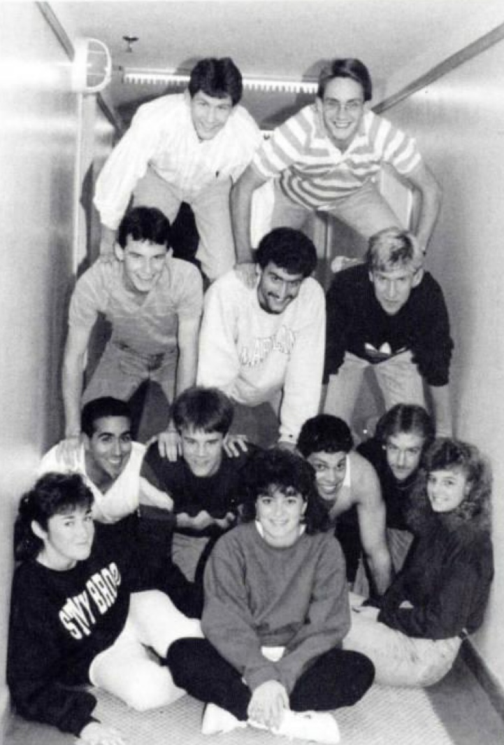 siena_ny's tweet photo. Siena, 1989.
Hallway laughter, game-day pride, and spring days that felt endless.
A lot has changed, but the Siena spirit? Never. 💚💛
#ForeverASaint #SienaProud #CollegeThrowback. https://t.co/0a6jmV6cPn