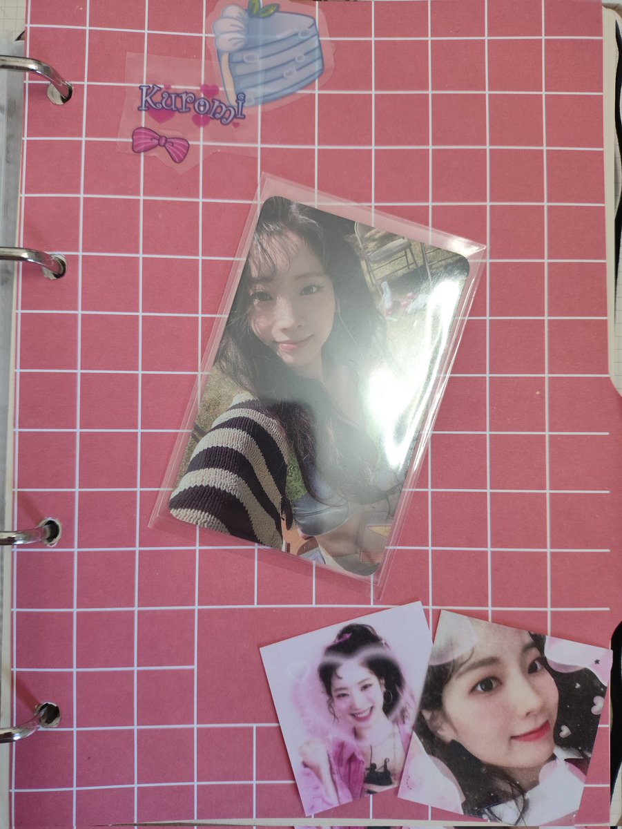 Dominickk145's tweet photo. Feedback positivo para @SUNDONG_niki!!🍥
Me enviou essa Dahyun belíssima q me fez completar uma página de Between!!🍧Achei a embalagem meio exagerada, mas protege bem!💞 https://t.co/8IBkDGtjfP