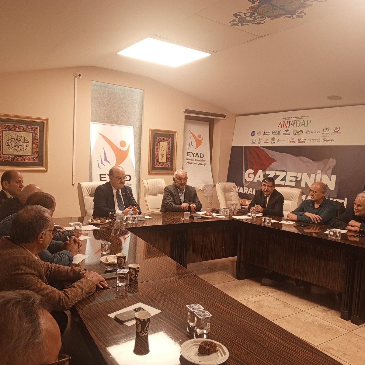 EYAD tweet media