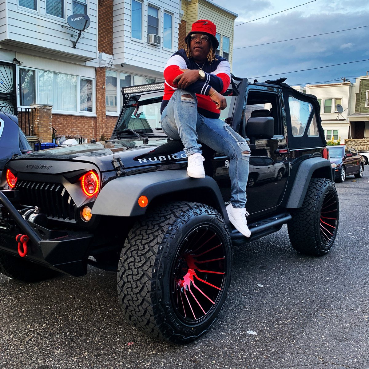 Keemdaddy215's tweet photo. Jeep Life ✌🏾 https://t.co/dRwESAdWXd