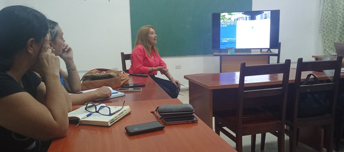 Participa la subdelegada del INOTU Cienfuegos y directora de la DMOTU Rodas en diplomado de administración pública y empresarial en esta ocasión con el módulo de gestión de la innovación.