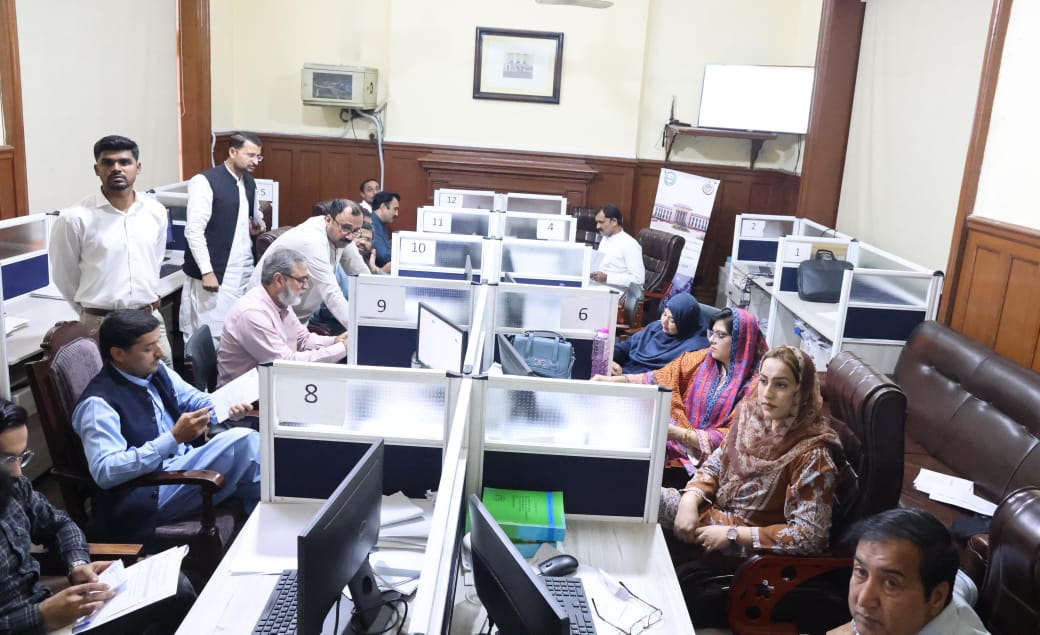 PIPS_GOV's tweet image. PIPS is organizing a three-day In-house training on Artificial Intelligence (AI) for the officers of the Punjab Assembly Secretariat. A total of 40 participants attended the training, which focuses on developing practical skills to apply AI tools for improved efficiency.