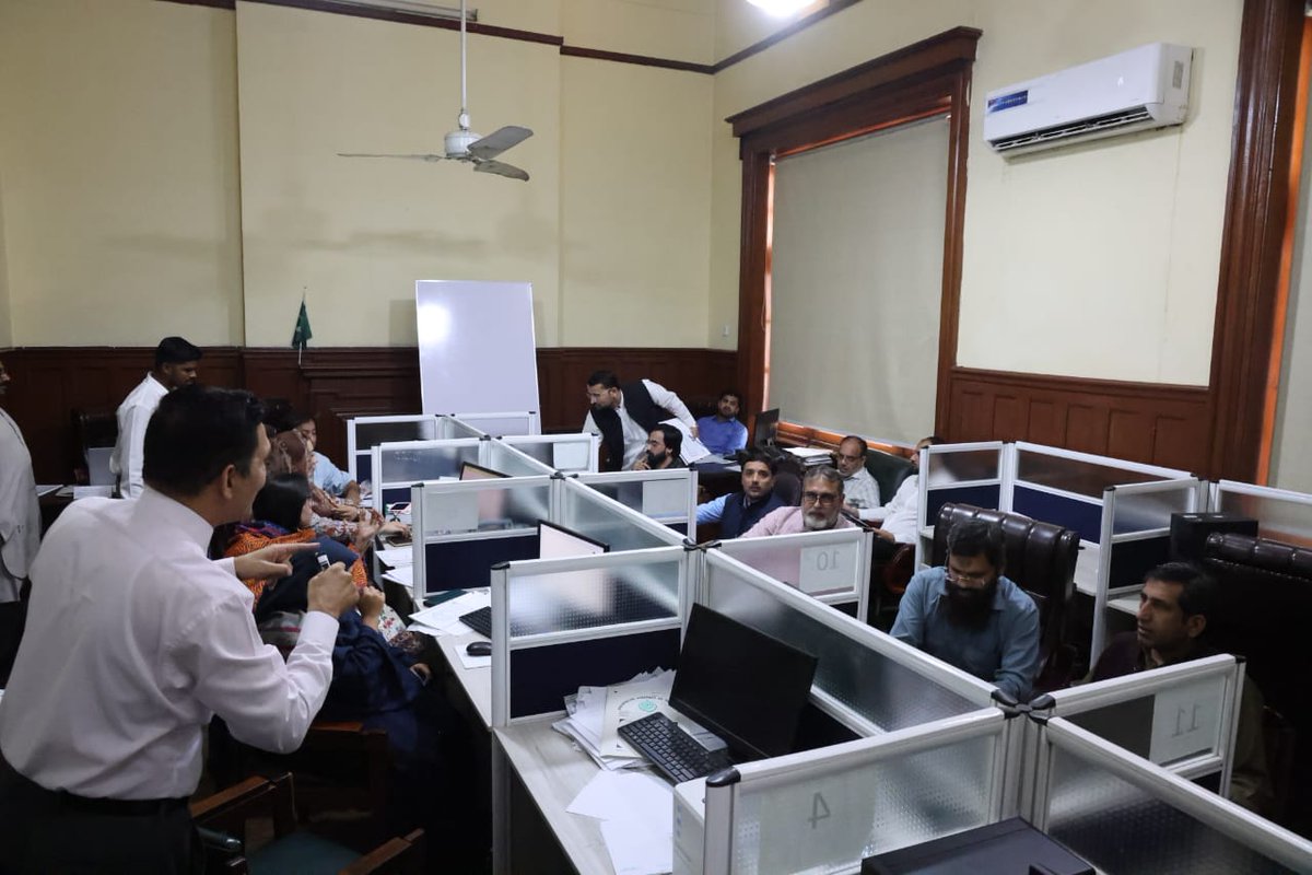 PIPS_GOV's tweet image. PIPS is organizing a three-day In-house training on Artificial Intelligence (AI) for the officers of the Punjab Assembly Secretariat. A total of 40 participants attended the training, which focuses on developing practical skills to apply AI tools for improved efficiency.
