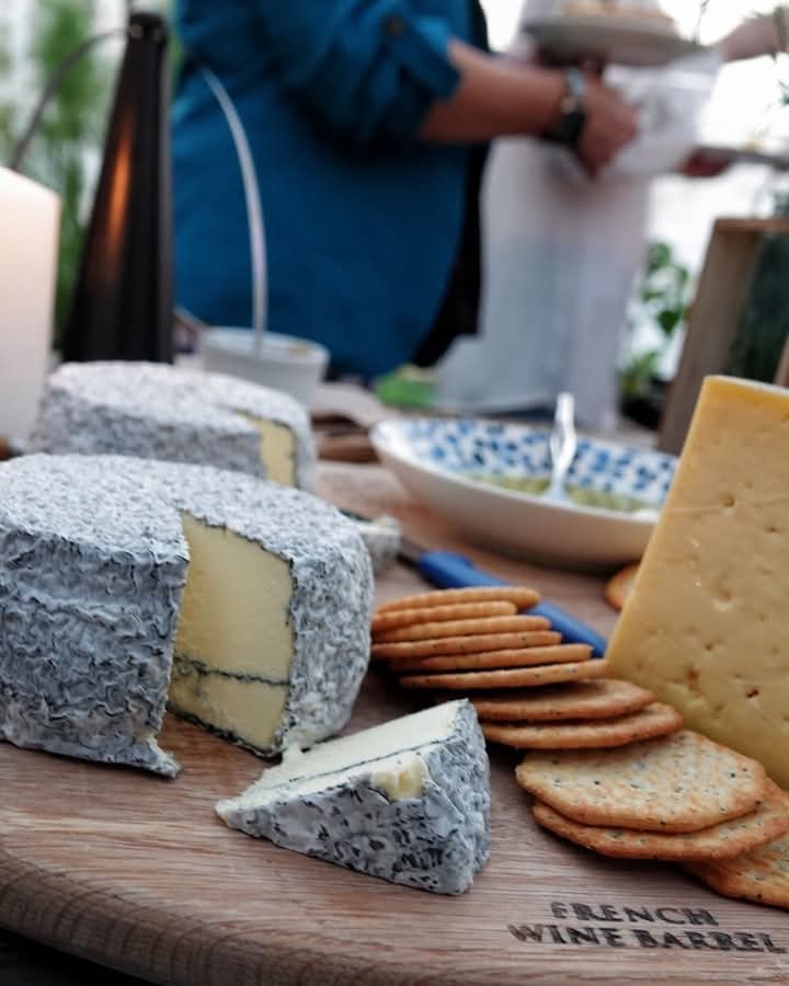 PSKDistribution's tweet image. If you own hotel, Canteen,Coffee shop etc Iet us supply your business with cheese. Hospitality industry lets talk. kdlifestyle_sales@hotmail.com Kdlifestyle.orders@yahoo.com or 0653416110