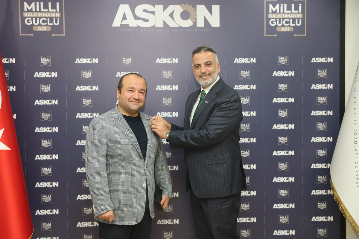 Türk Kızılay Küçükçekmece Şube Başkanı Sayın Av. Mehmet Fatih Kerimoğlu ve beraberindeki heyeti genel merkezimizde misafir ettik.
Bu anlamlı nezaket ziyaretini, ASKON ailemize yeni katılımlar ile taçlandırmanın mutluluğunu yaşadık.

Yeni üyelikleri vesilesiyle,

Sayın Mehmet