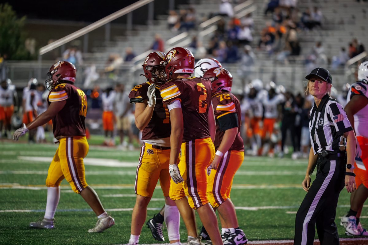 Updated full szn senior highlights 

hudl.com/v/2Skqje