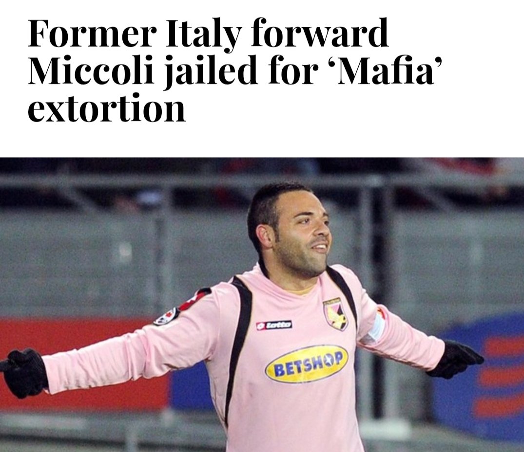 Se perguntarem ao Miccoli qual é o negócio dele com o Azeronha ele vai dizer que é Cosa Nostra....entendedores, entenderão!
😄😄😄