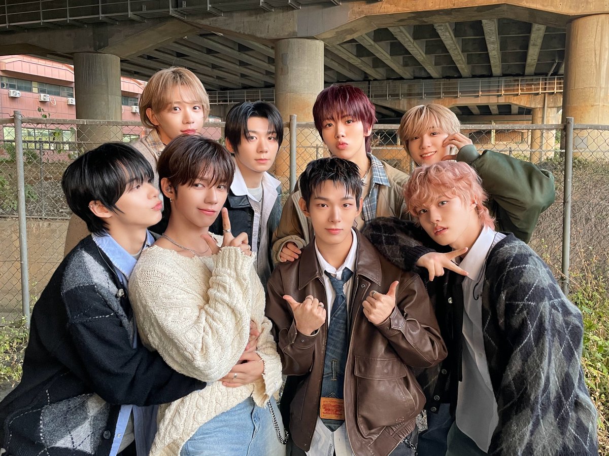 [📸] 251105 #야외녹음실

🖇️ youtu.be/BK5q1vJxh5I

#AHOF #아홉
#ThePassage
#피노키오는거짓말을싫어해
#AHOF_Pinocchio