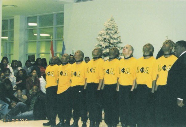 aStatesman's tweet photo. “Two decades later, the crown still shines.”
Alpha Alpha. Rise of the Kings.
11/5/05 10:33PM
8 Brothers. 1 Bond. Forever Alpha.
👑🤴🏾💛🖤
#AlphaPhiAlpha #DoubleA #IceCold #20YearsStrong https://t.co/TWKNaUNwzW