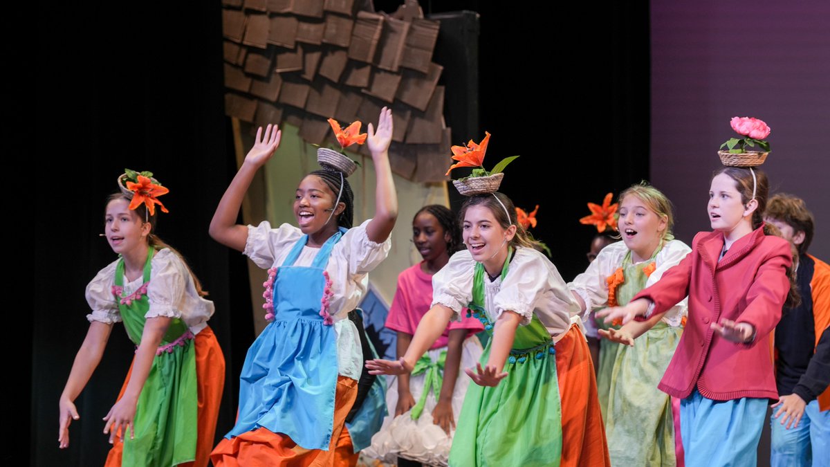 mtparanschool's tweet photo. There’s no place like #MPCS! Last weekend, our talented #MPCSMiddleSchool performers brought the magic of "The Wizard of Oz" to life with incredible singing, acting, and heart. From the Yellow Brick Road to the Emerald City, audiences were swept away on a journey filled with courage, friendship, and a little bit of “Oz” sparkle. Bravo to the entire cast and crew! #MPCSArts
(For the full photo gallery, please visit our Facebook page.)
