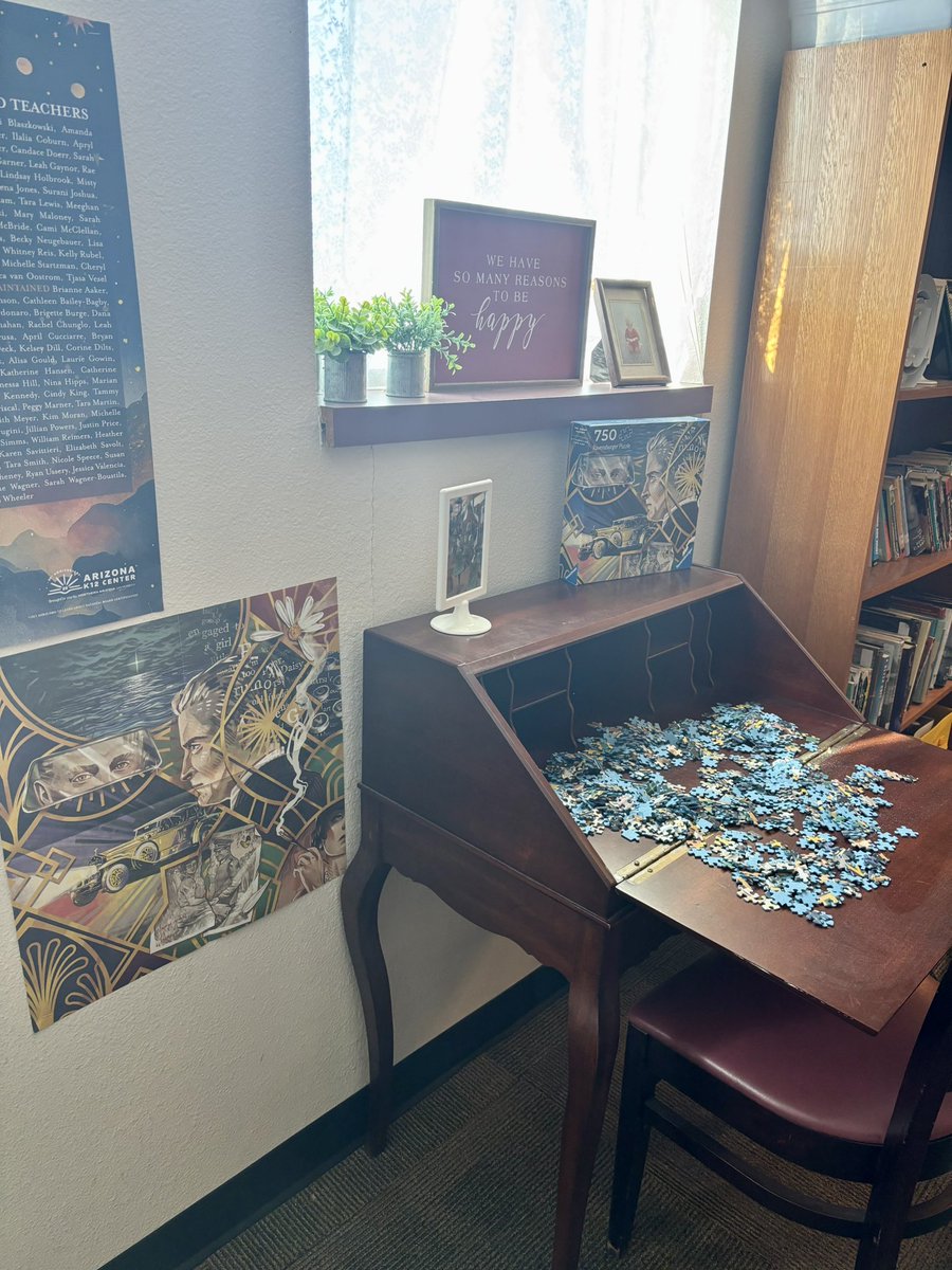 Student-led discussions on The Great Gatsby chapters 1-3.  And a puzzle for brain breaks. <a href="/DVUSD/">Deer Valley Unified School District</a> <a href="/TheMRHS/">Mountain Ridge</a>