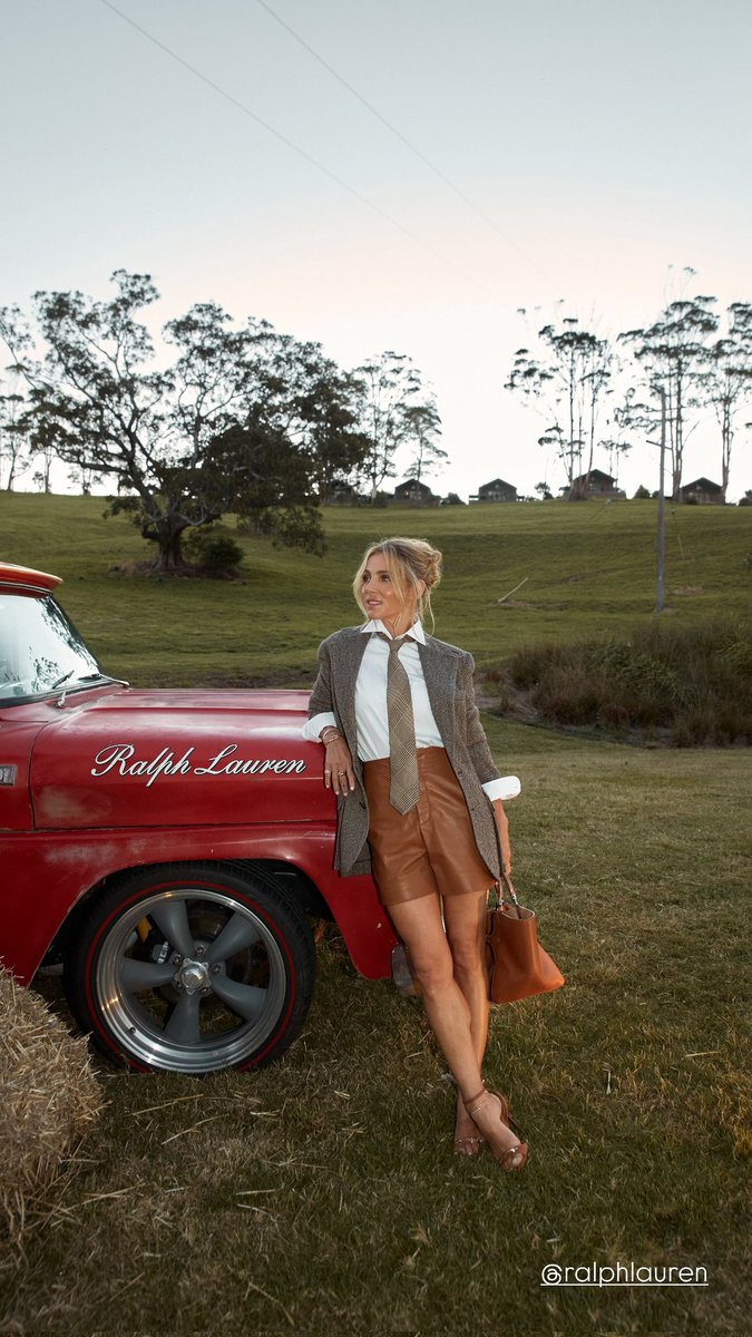 La belle princesse Elsa Pataky et ses magnifiques jambes