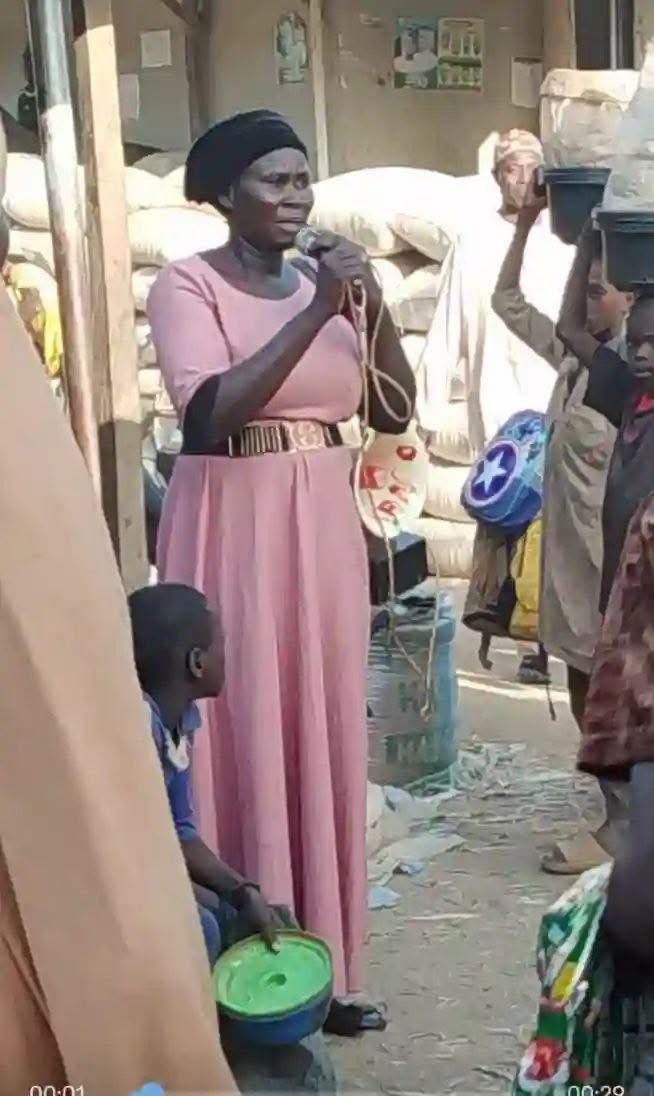 bapphah's tweet photo. Islam Shows Peace in Action

Yesterday, at Dawanau Market in Kano State, a Christian woman came with a loudspeaker, preaching to Muslims to follow Jesus.

Even though Nigeria’s Constitution allows freedom of religion, such an act might cause problems in some other states like Bayelsa, Benue, or Anambra if a Muslim tried it there.

But the Muslims in Kano showed true calmness and maturity. They did not argue or react violently. They simply allowed her to speak and go in peace.

This act shows the true spirit of Islam, a religion of peace, patience, and respect for others.

Indeed, Islam is a peaceful religion.
