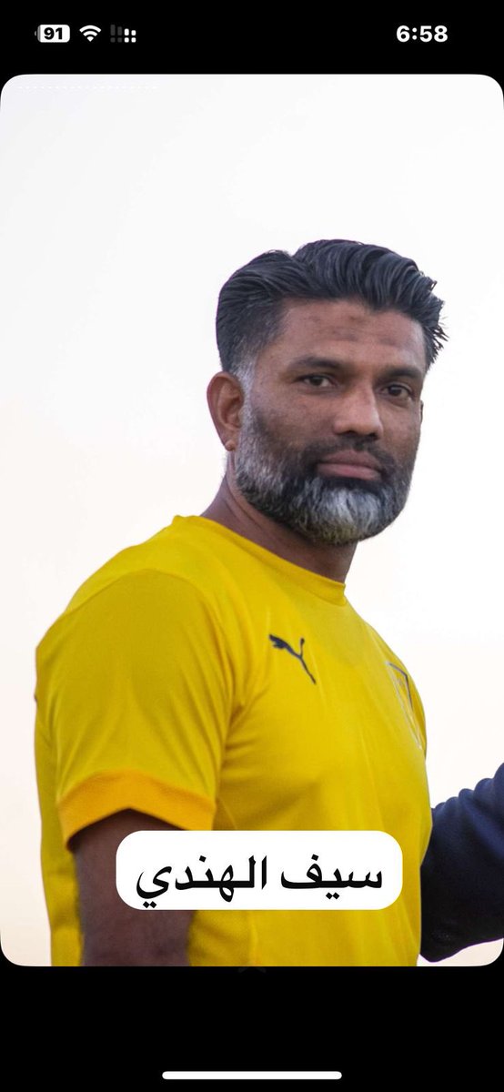 أتمنى أن تلتفت إدارة النادي برئاسة أبو محمد والمدير التنفيذي أبو راكان لهذا المخلص للنادي فقد أفنى عمره بالنادي وهو يعشق هذا الكيان وانتمائه له يفوق الوصف وحبه ليس له حدود وكنت ألعب وهو موجود وله مايقارب الـ 30 سنة..
ونبينا صلى الله عليه وسلم يقول :إنما تُنصرون وترزقون بضعفائكم "