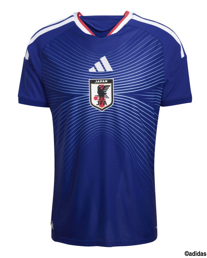 Fooootest's tweet photo. 日本代表の歴代ユニフォーム🇯🇵👕🔥

Q. あなたが1番好きなデザインは？ https://t.co/hJ9fSu0JCQ