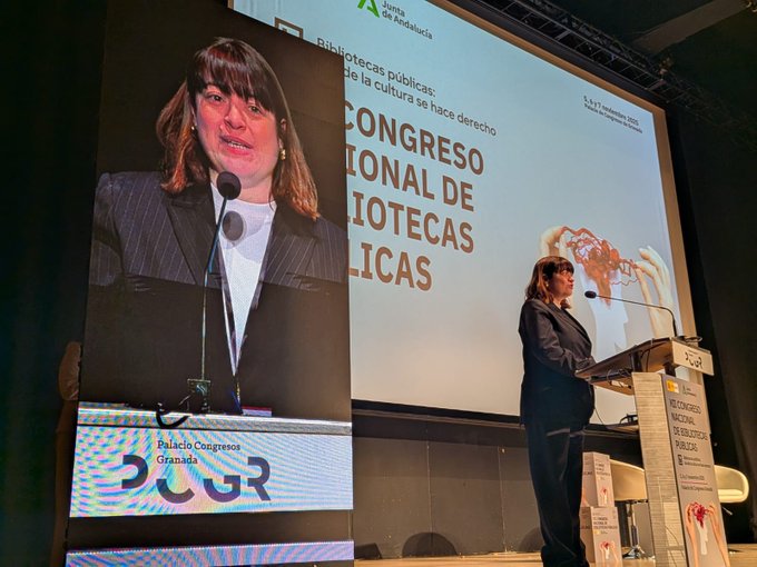 Ramiroreyj's tweet photo. ANABAD en el XII Congreso Nacional de Bibliotecas Públicas
Por fin las bibliotecas están en el centro de la cultura en todos los territorios sin importar el tamaño del municipio” María José Gálvez, Directora General de @librolecturagob
 en la sesión inaugural del #12CNBP #ANABAD https://t.co/J5vstexb9V