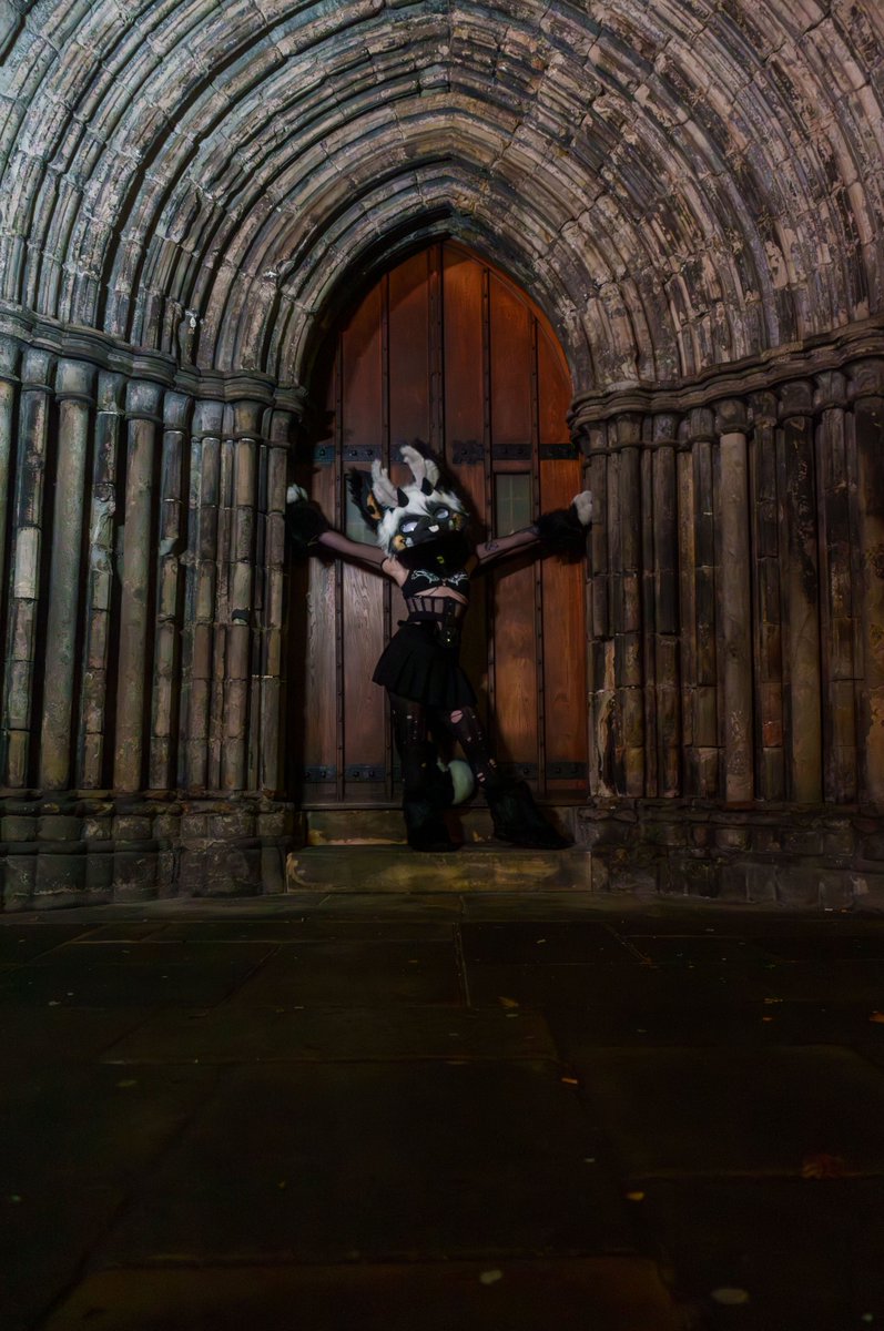 Hello MTV, welcome to my crypt 👻🪦

📸: <a href="/TechWolfPhotos/">TechWolfPhotografur</a>