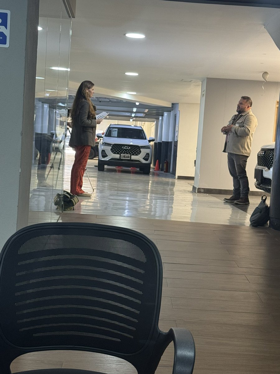 ivanatoysoferro's tweet photo. @GWMMexico vengo a la agencia tepepan porque mi camioneta se le hizo el servicio ayer y hoy no prende además de darme cuenta que no me llenaron bien los niveles y esta señora me calla… así es como reciben a un cliente que además no está satisfecho!! No es posible! Muy Mal Tepepa https://t.co/IggoDKzyeU