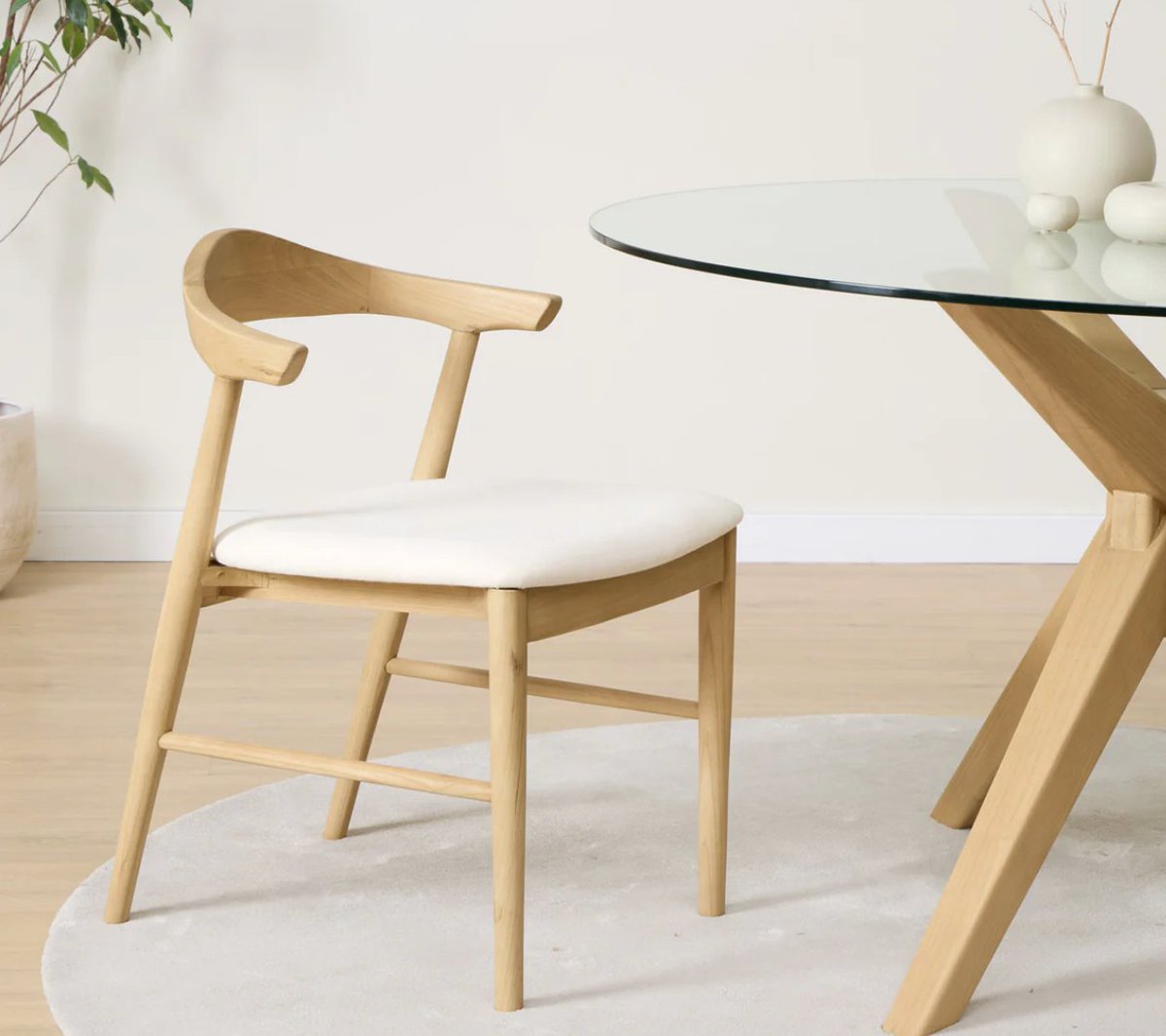 Vincentabuya's tweet image. Where craftsmanship meets comfort; handcrafted wooden dining seats that redefine timeless dining elegance. 

 #WoodenDesign #Woodwork #Interiors