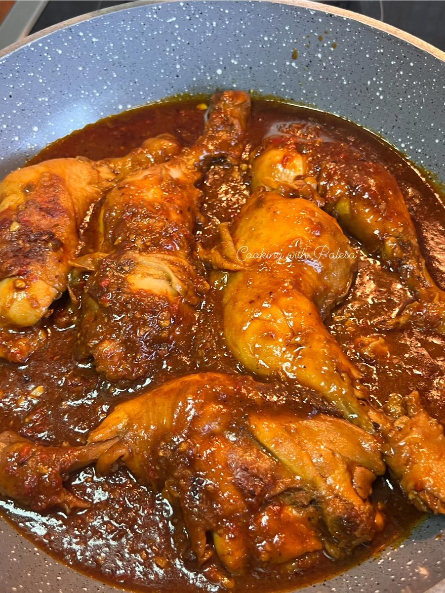 Mosky_Mothapo's tweet image. Which one is your favorite comfort meal ? 

#Pirates #arrows #Betway_za