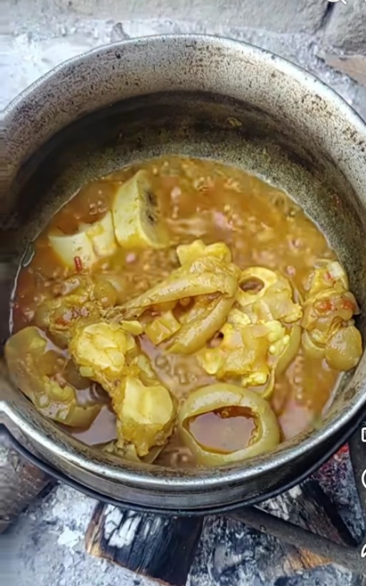 Mosky_Mothapo's tweet image. Which one is your favorite comfort meal ? 

#Pirates #arrows #Betway_za