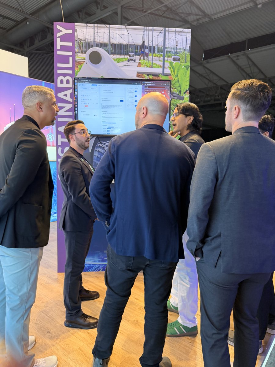 ConnectTechInc's tweet image. Happy to host Deepu, Saurabh, Thejas, and Sarah from @NVIDIA at @SmartCityExpo today. We appreciate the chance to catch up and share ideas on what’s next for smart, connected technology.

#SCEWC25 #cities #smartcities #innovation #EdgeAI #ConnectTech @NVIDIARobotics