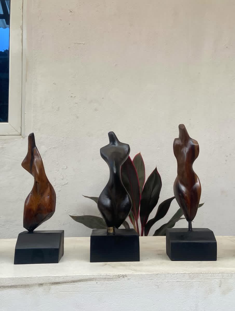yomideadeniyi's tweet photo. My miniature wood carving series https://t.co/TM2gc0wnGo