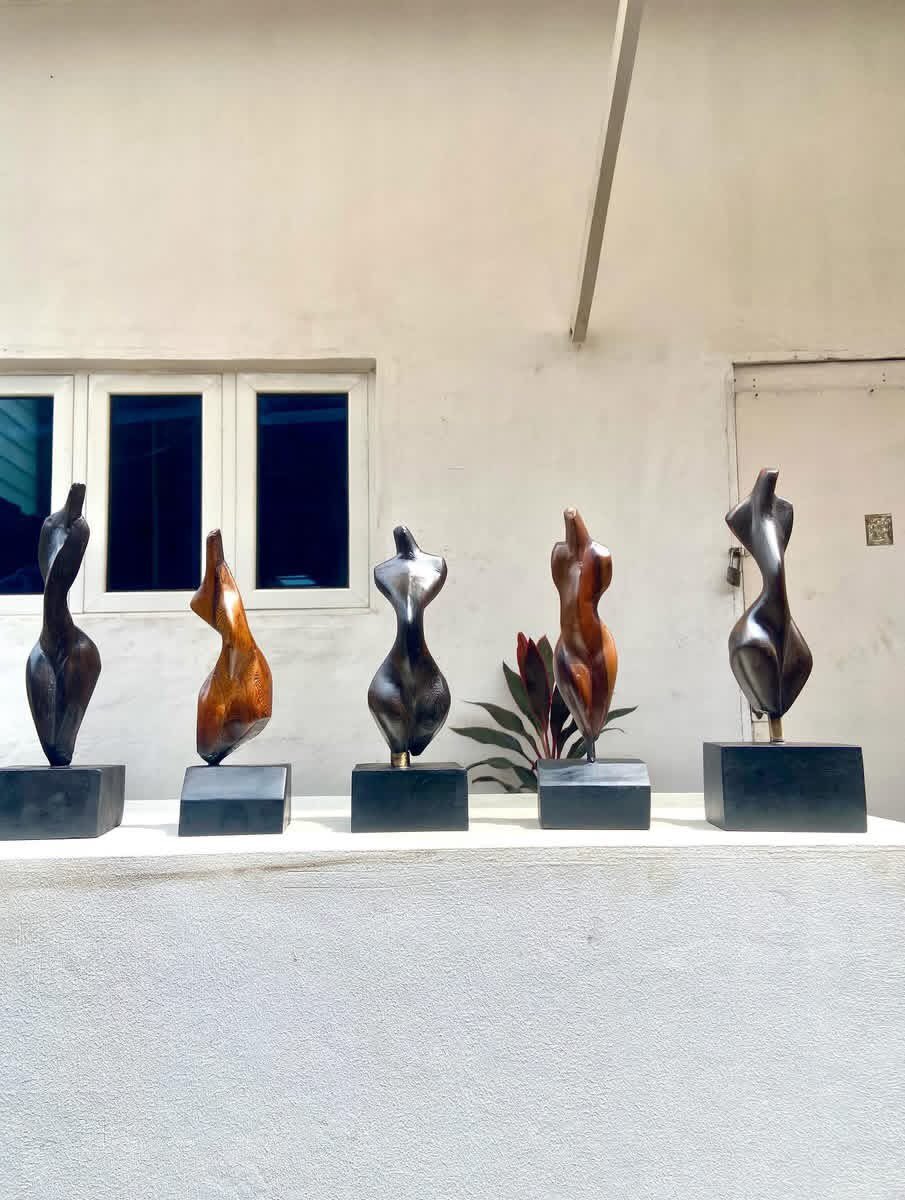 yomideadeniyi's tweet photo. My miniature wood carving series https://t.co/TM2gc0wnGo