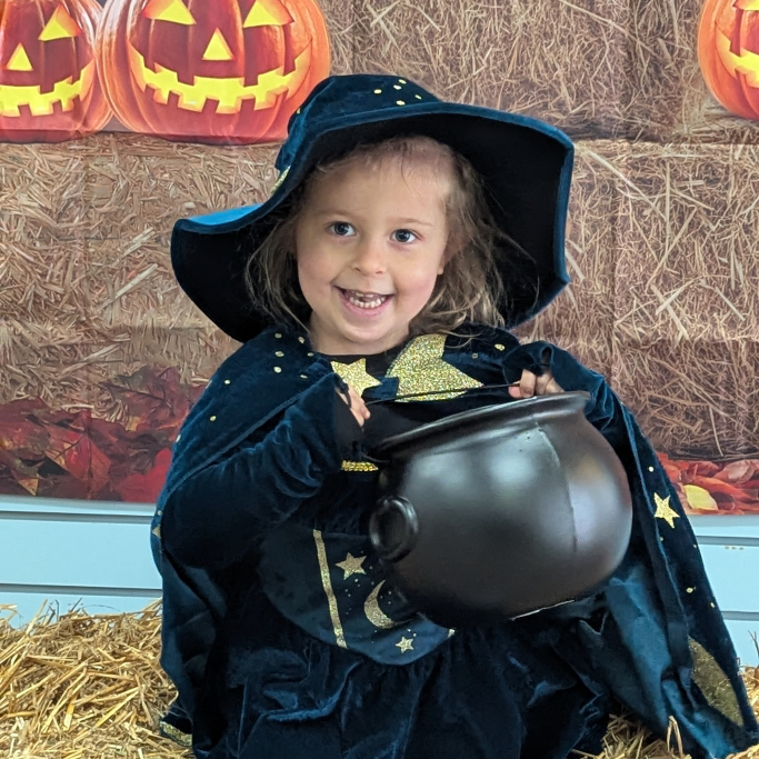 ZenithJade's tweet image. Photos of the Gamers Sanctum Halloween Costume Contest in Sparta, WI!

#photography #canon #portraits #portraitphotography #posedphotographs #photoshop #luminarneo #pixel7pro #googlepixel