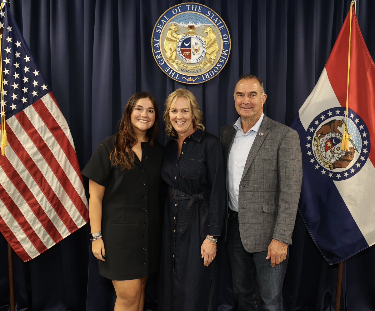 One year ago today 💪 🇺🇸

Missourians are incredibly fortunate to have the common-sense leadership of <a href="/GovMikeKehoe/">Governor Mike Kehoe</a>.
