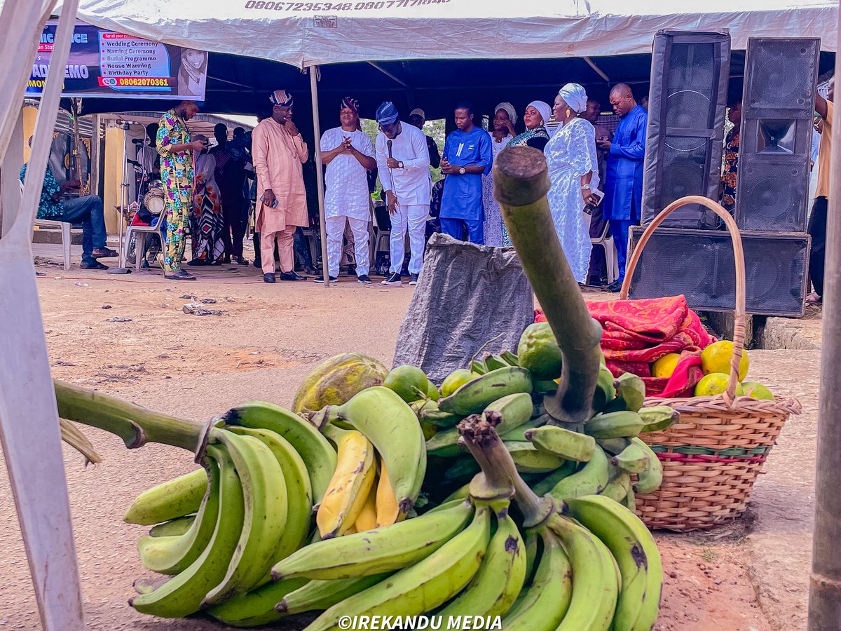 adewumiadeyemii's tweet photo. At βEgbΓ© ElΓ©soβ anniversary with my brother, βBΓ bΓ‘ EgbΓ© ElΓ©soβ, Prince Ademola Sajuyigbe.
The grassroot is the root.
#LeadershipThatWorks #Imole #Irekandu #Obokun https://t.co/mFyDzY5iqg