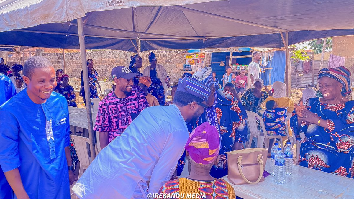 adewumiadeyemii's tweet photo. At βEgbΓ© ElΓ©soβ anniversary with my brother, βBΓ bΓ‘ EgbΓ© ElΓ©soβ, Prince Ademola Sajuyigbe.
The grassroot is the root.
#LeadershipThatWorks #Imole #Irekandu #Obokun https://t.co/mFyDzY5iqg